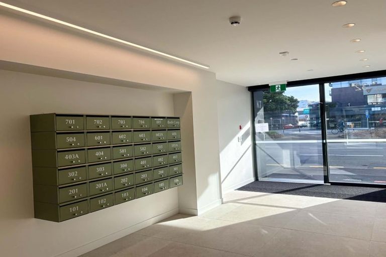 Photo of property in 603/32 Kent Terrace, Mount Victoria, Wellington, 6011