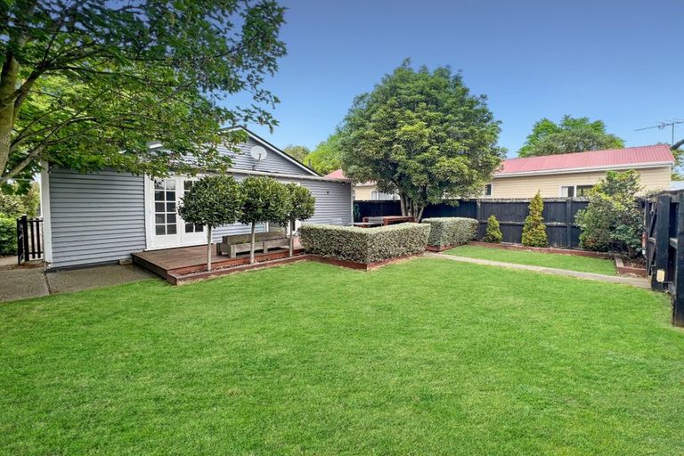 Photo of property in 2/49 Dominion Avenue, Spreydon, Christchurch, 8024