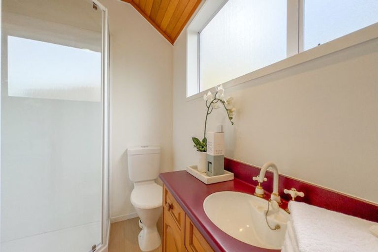 Photo of property in 102 Beach Road, Thames, 3500