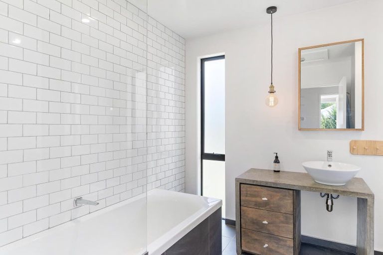 Photo of property in 24 Norfolk Street, Arrowtown, 9302