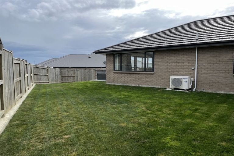 Photo of property in 32 Varsity Heights, Fitzherbert, Palmerston North, 4410