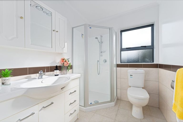 Photo of property in 14a Strid Road, Te Atatu South, Auckland, 0610