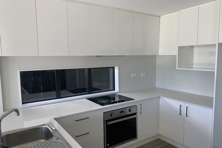 Photo of property in 9 Irving Place, Hobsonville, Auckland, 0616