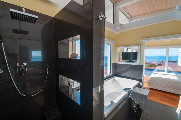 Photo of property in 65 Timoti Road, Waimarama, Havelock North, 4294