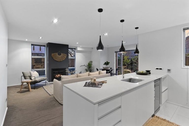 Photo of property in 142 Bishop Street, St Albans, Christchurch, 8014