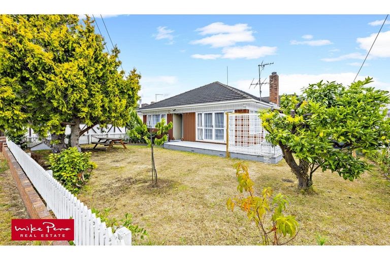 Photo of property in 1/11 Maunu Road, Papatoetoe, Auckland, 2025