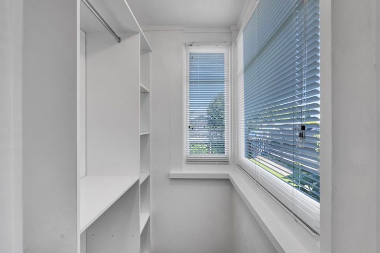 Photo of property in 86 Tukapa Street, Westown, New Plymouth, 4310