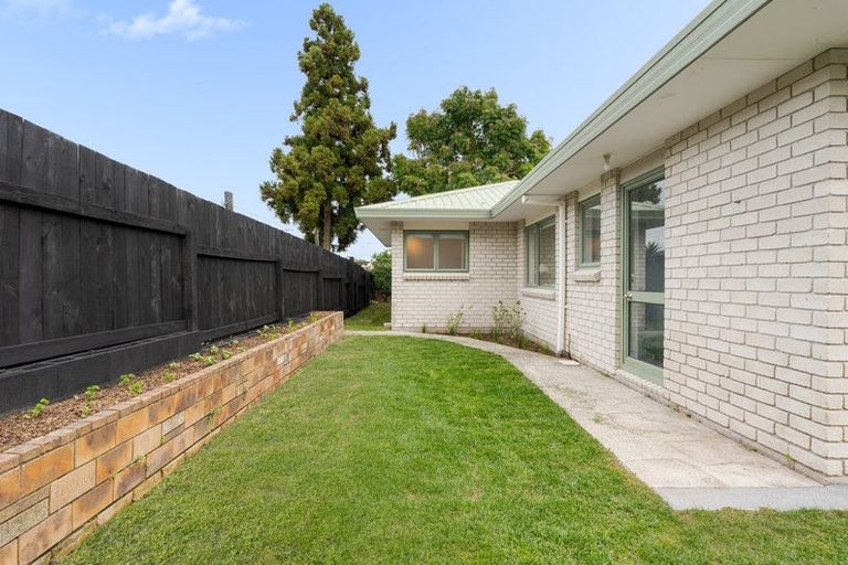 Photo of property in 17b Corinna Street, Welcome Bay, Tauranga, 3112