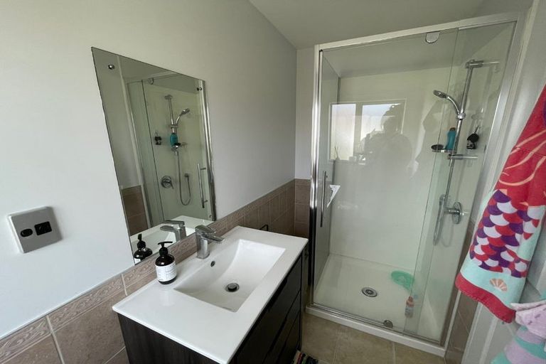 Photo of property in 15 Maypark Crescent, Flat Bush, Auckland, 2016