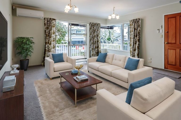 Photo of property in 25 Spinnaker Drive, Te Atatu Peninsula, Auckland, 0610