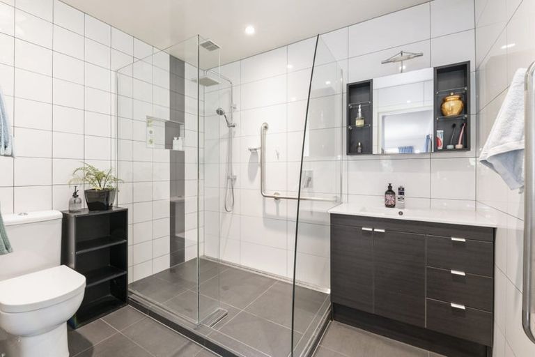 Photo of property in 42 Urumaraki Avenue, Helensville, 0800