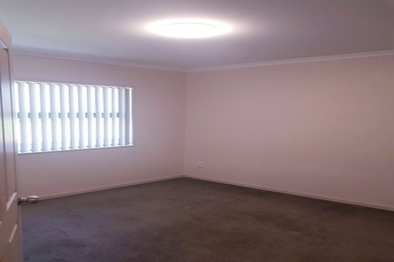Photo of property in 70 Westgate Drive, Massey, Auckland, 0614