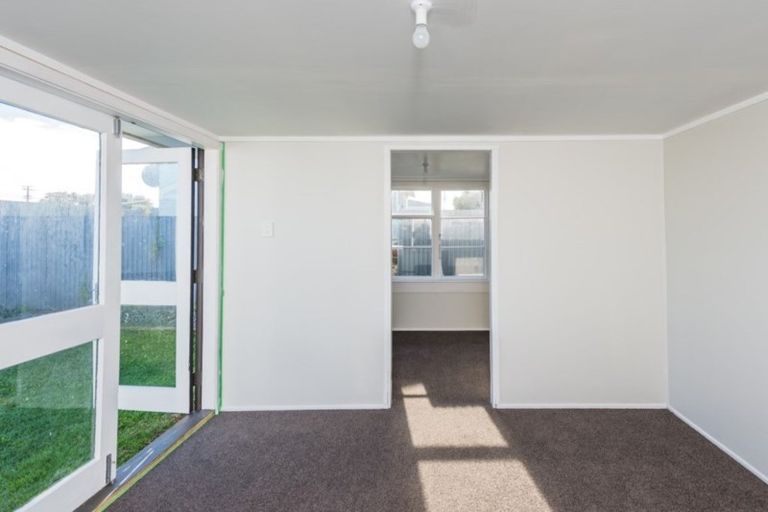 Photo of property in 10 Cornfoot Street, Castlecliff, Whanganui, 4501