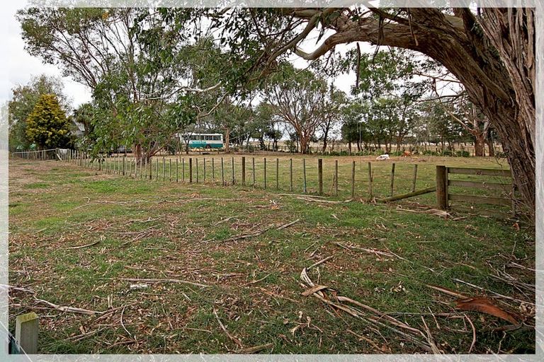 Photo of property in 332 Foxton Shannon Road, Foxton, 4893