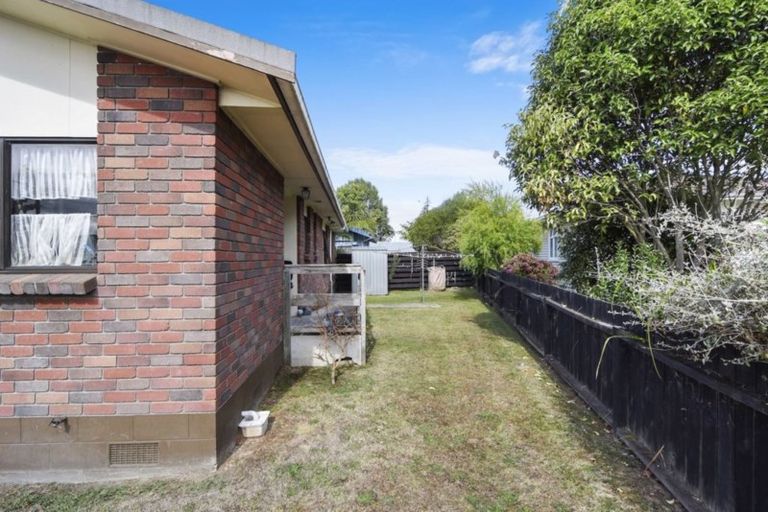 Photo of property in 2a Saint Lukes Place, Bader, Hamilton, 3206