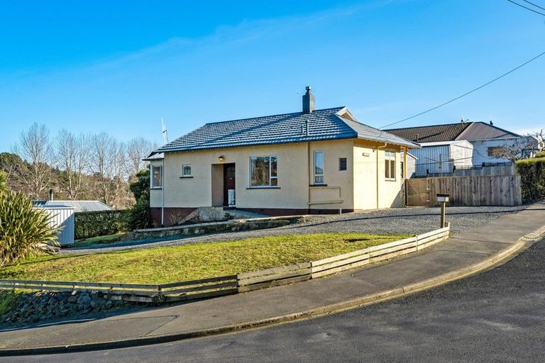 Photo of property in 2 John Street, Abbotsford, Dunedin, 9018