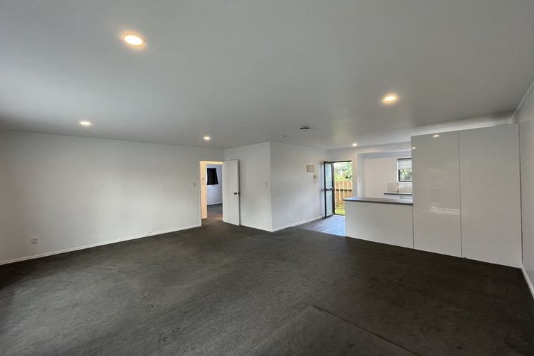 Photo of property in 5/16 South Street, Papakura, 2110