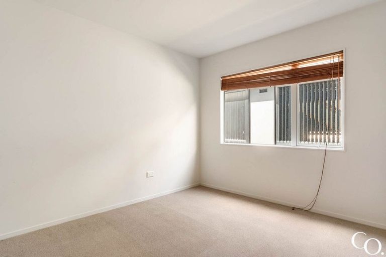 Photo of property in 41 Karewa Parade, Papamoa Beach, Papamoa, 3118