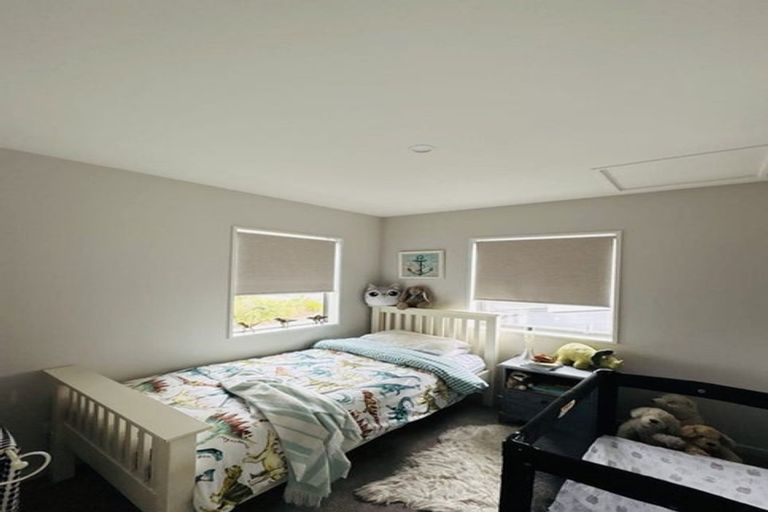 Photo of property in 20 Menin Gate Crescent, Broomfield, Christchurch, 8042