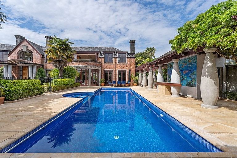 Photo of property in 79 Shore Road, Remuera, Auckland, 1050