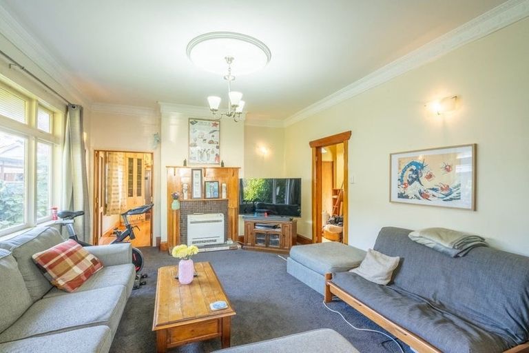Photo of property in 37 Shamrock Street, Takaro, Palmerston North, 4412