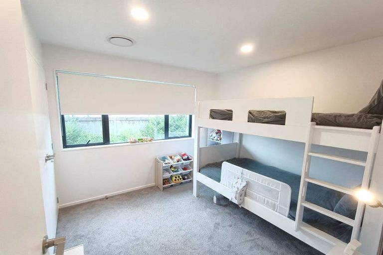 Photo of property in 136a Tiriwa Drive, Massey, Auckland, 0614