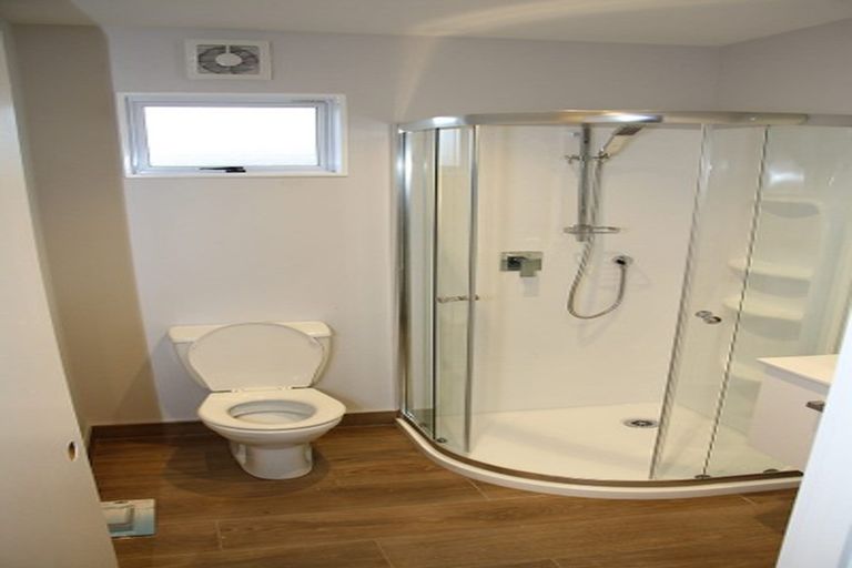 Photo of property in 33a Matai Road, Stanmore Bay, Whangaparaoa, 0932