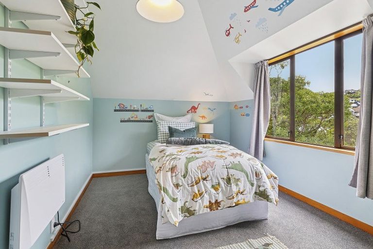 Photo of property in 50 Amapur Drive, Khandallah, Wellington, 6035