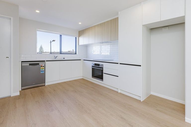 Photo of property in 78 Tukari Lane, Mangere Bridge, Auckland, 2022