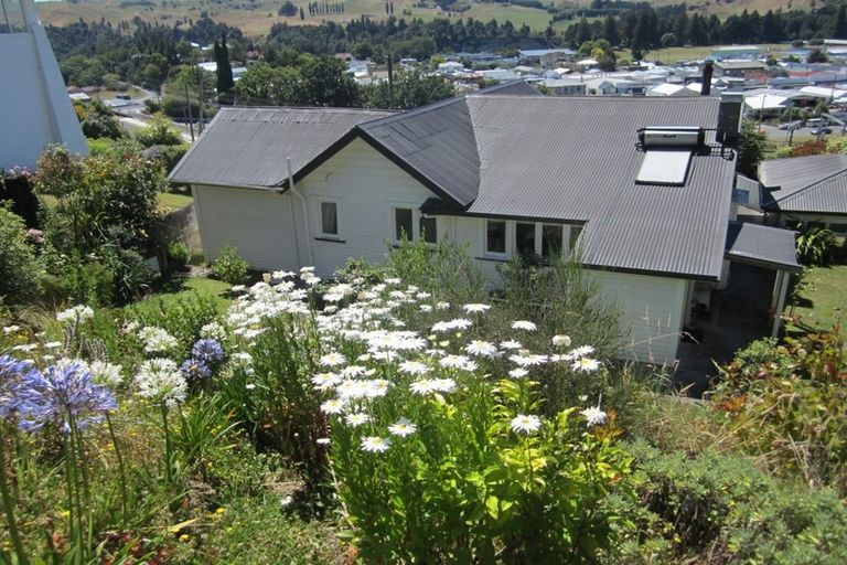 Photo of property in 1 Swan Street, Taihape, 4720