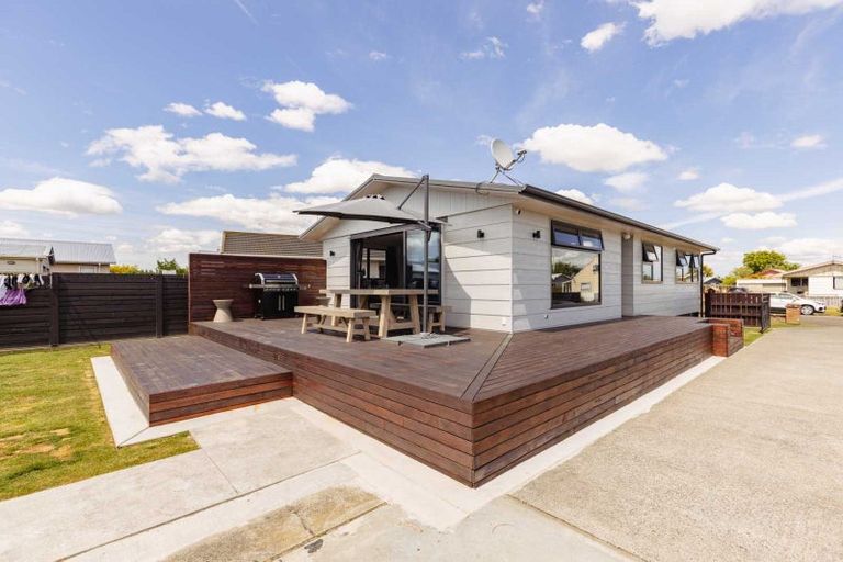 Photo of property in 7 Colonial Place, Kelvin Grove, Palmerston North, 4414