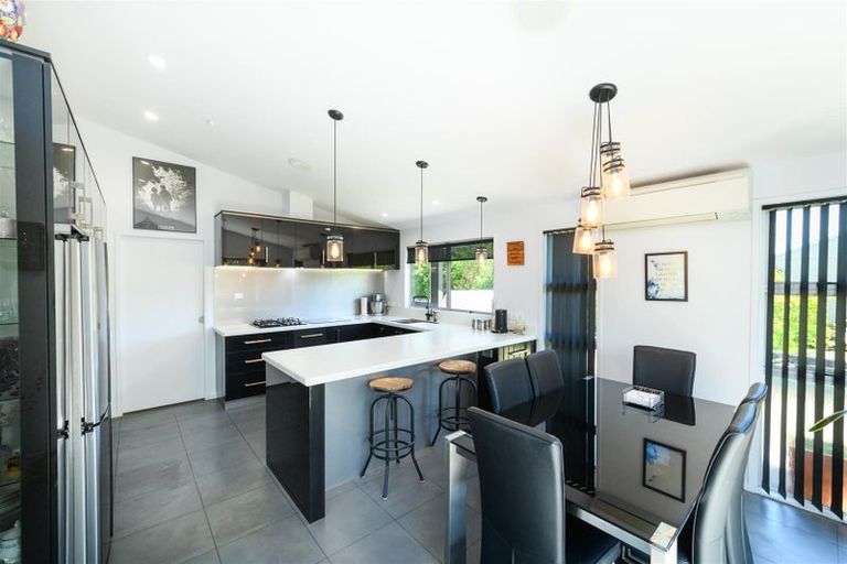 Photo of property in 20 Grey Street, Marton, 4710