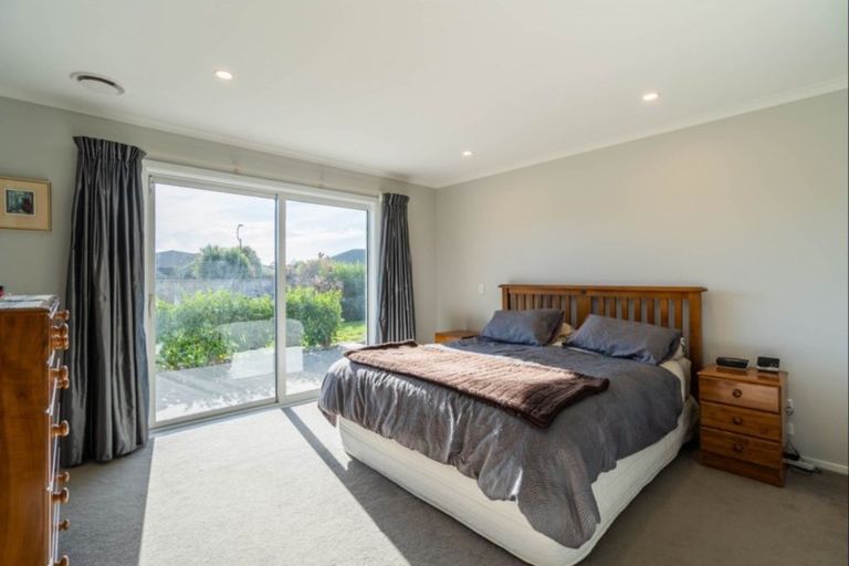 Photo of property in 157 Matai Road, Raumati Beach, Paraparaumu, 5032