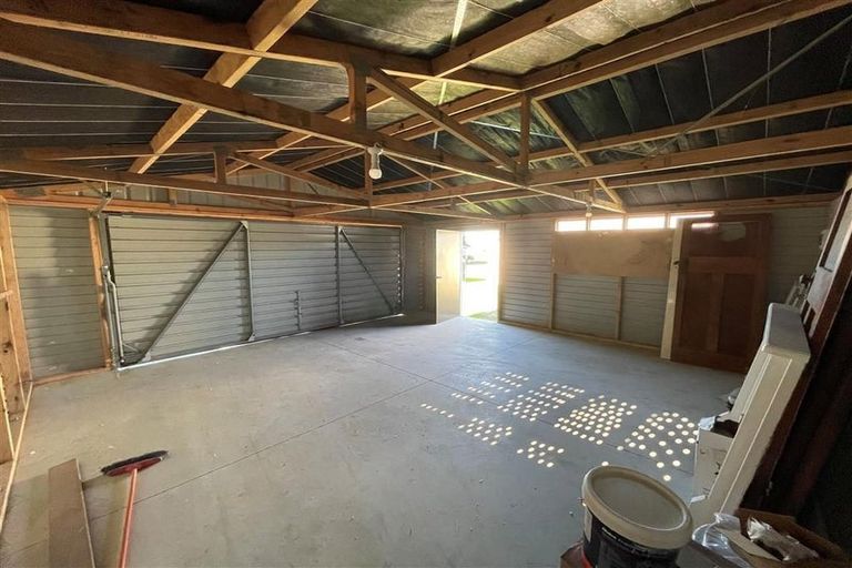 Photo of property in 275 Elles Road, Strathern, Invercargill, 9812