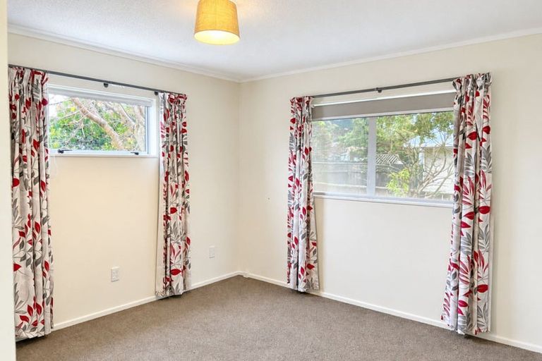 Photo of property in 57 Ruapehu Street, Paraparaumu, 5032
