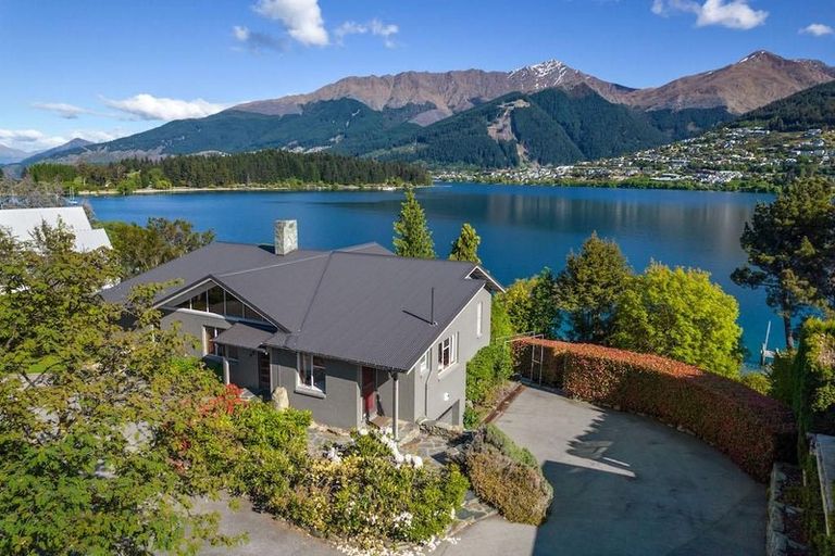Photo of property in 611 Peninsula Road, Kelvin Heights, Queenstown, 9300