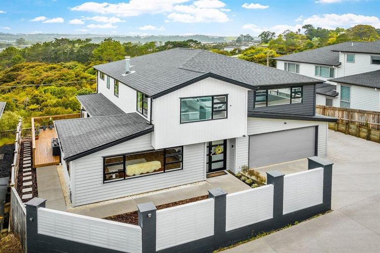 Photo of property in 10 Highway View Lane, Schnapper Rock, Auckland, 0632