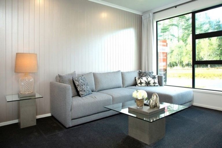 Photo of property in 79 Riverhead Drive, Riverhead, 0820