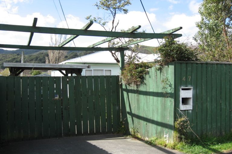 Photo of property in 47 Bledisloe Crescent, Wainuiomata, Lower Hutt, 5014