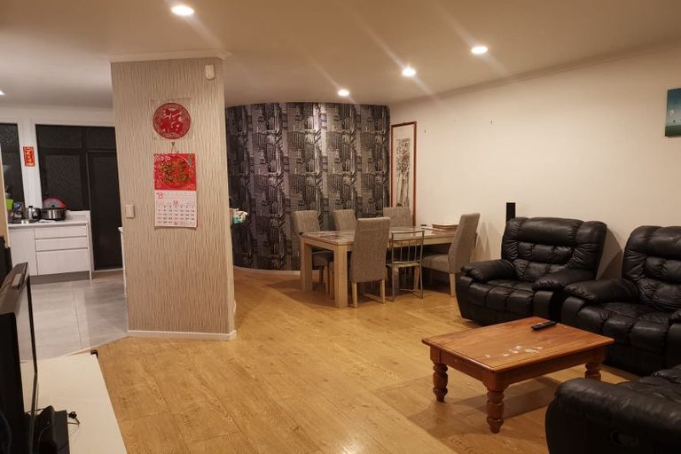 Photo of property in Tuscany Towers, 30/1 Ambrico Place, New Lynn, Auckland, 0600