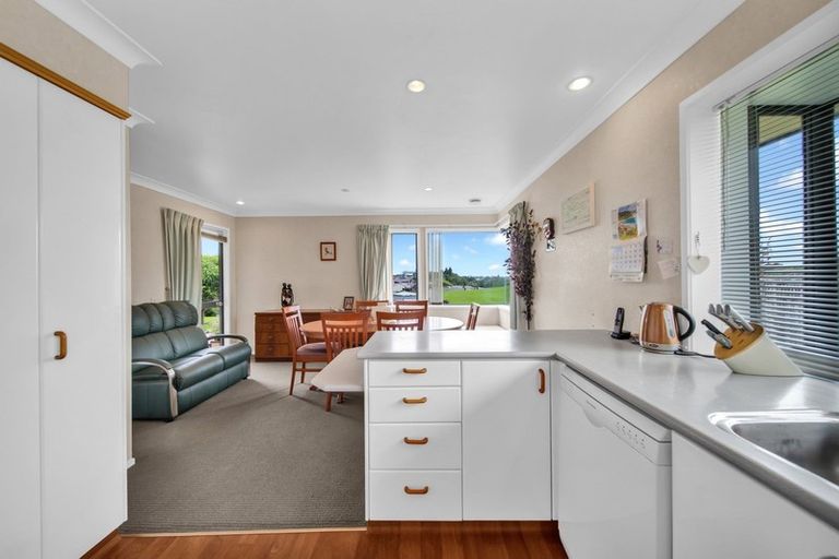Photo of property in 11 Ash Place, Whalers Gate, New Plymouth, 4310