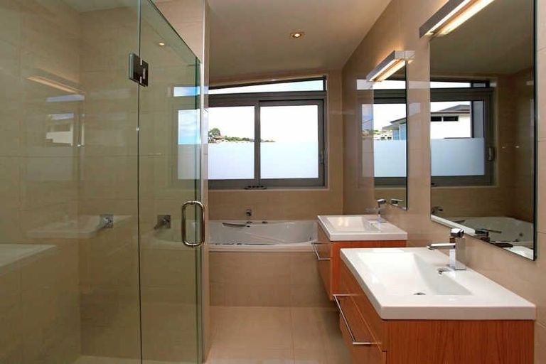 Photo of property in 132 Glenstrae Road, Redcliffs, Christchurch, 8081