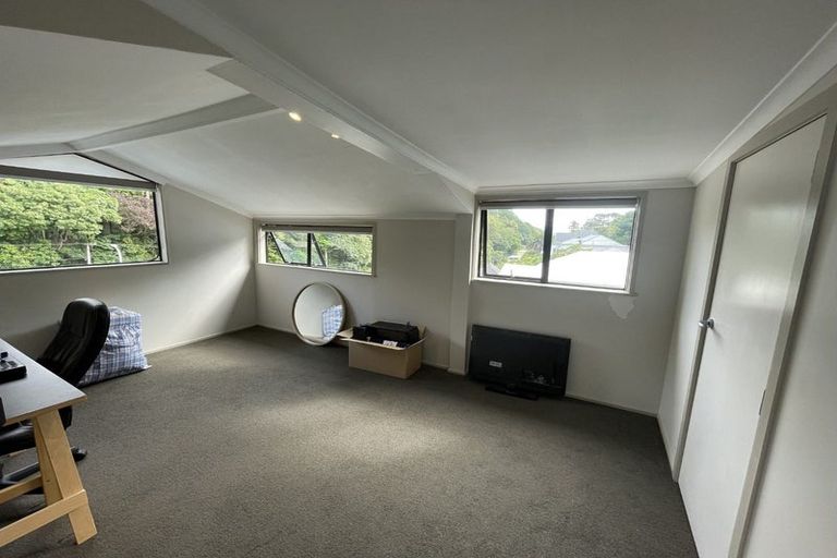 Photo of property in 149 Glenmore Street, Kelburn, Wellington, 6012