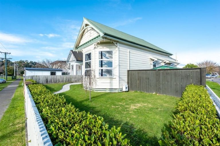 Photo of property in 55 Stafford Street, Whataupoko, Gisborne, 4010