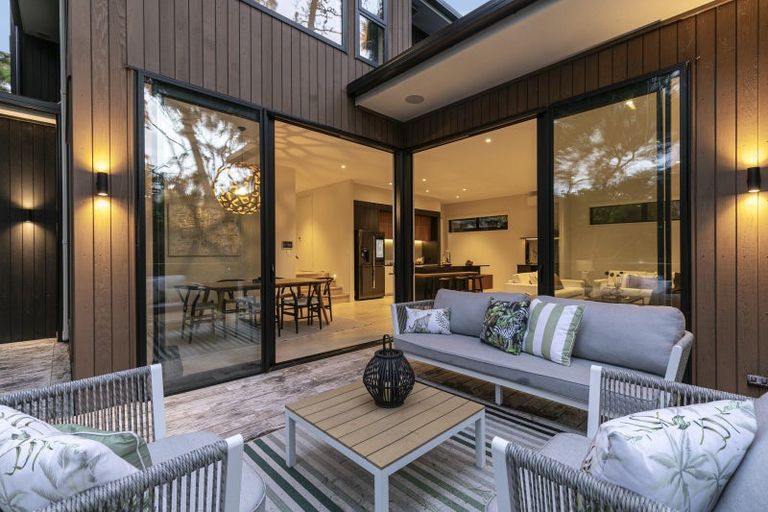 Photo of property in 21b Churchouse Road, Greenhithe, Auckland, 0632