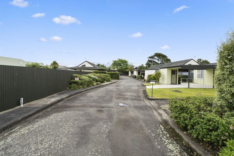 Photo of property in 9/160 Ruahine Street, Roslyn, Palmerston North, 4414