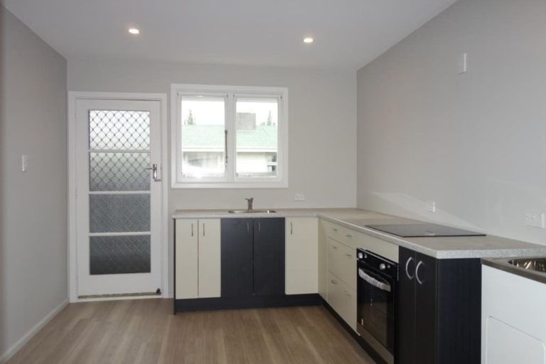 Photo of property in 2/72 Geraldine Street, Edgeware, Christchurch, 8013