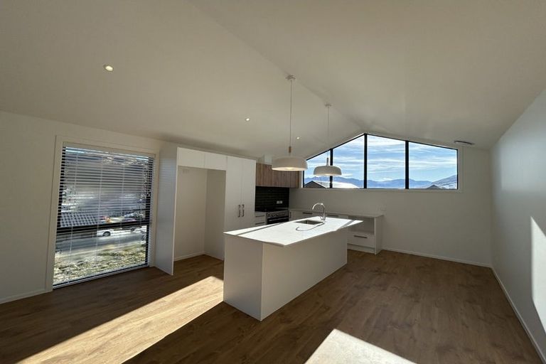 Photo of property in 45 Shepherd Road, Jacks Point, Queenstown, 9371