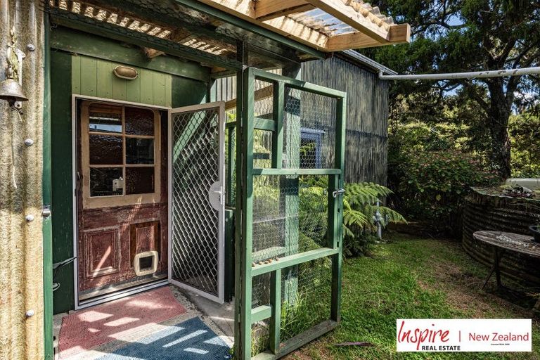 Photo of property in 224 Massey Road, Waipu, 0582