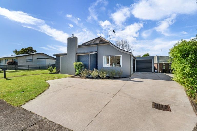 Photo of property in 12 Knox Place, Greerton, Tauranga, 3112